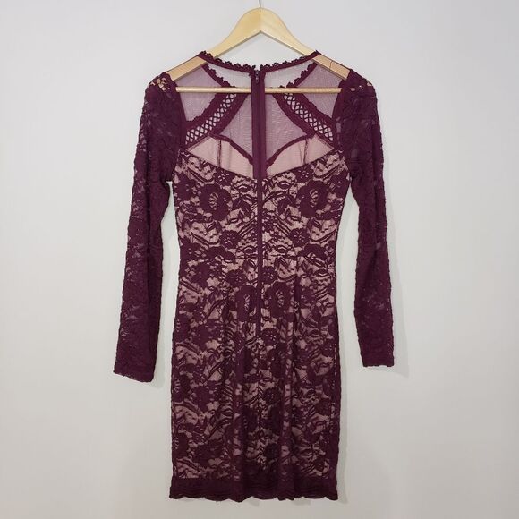 Soieblu Small NWT Wine Red Lace Sheer Long Sleeve Bodycon Dress Scalloped Hem - Picture 6 of 16